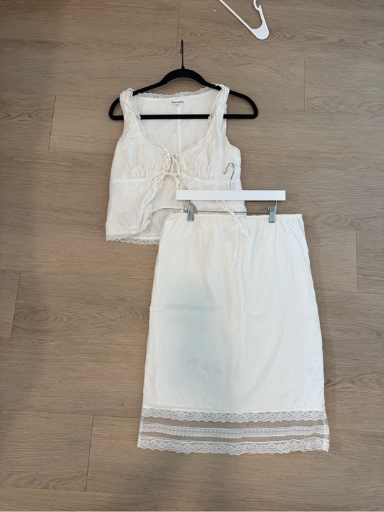 Reformation Dresses & Skirts - Reformation Cream Lace-Trim Midi Skirt Set